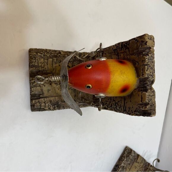 VINTAGE FISHING LURE BOOKENDS - Picture 6 of 9